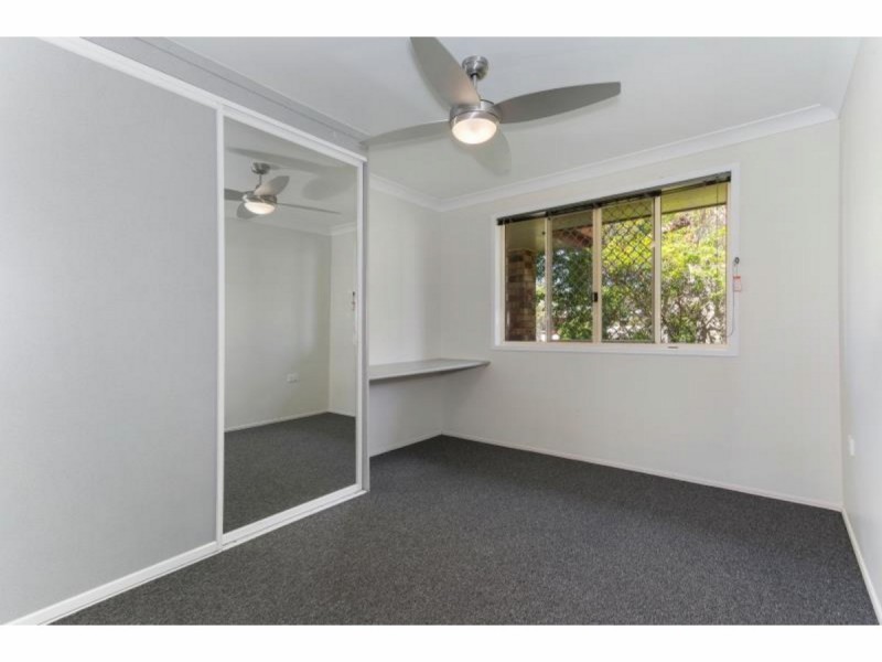8 Bean Avenue, Parkhurst QLD 4702